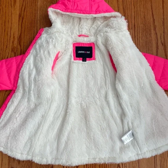 Little Girl Jacket - Picture 3 of 4